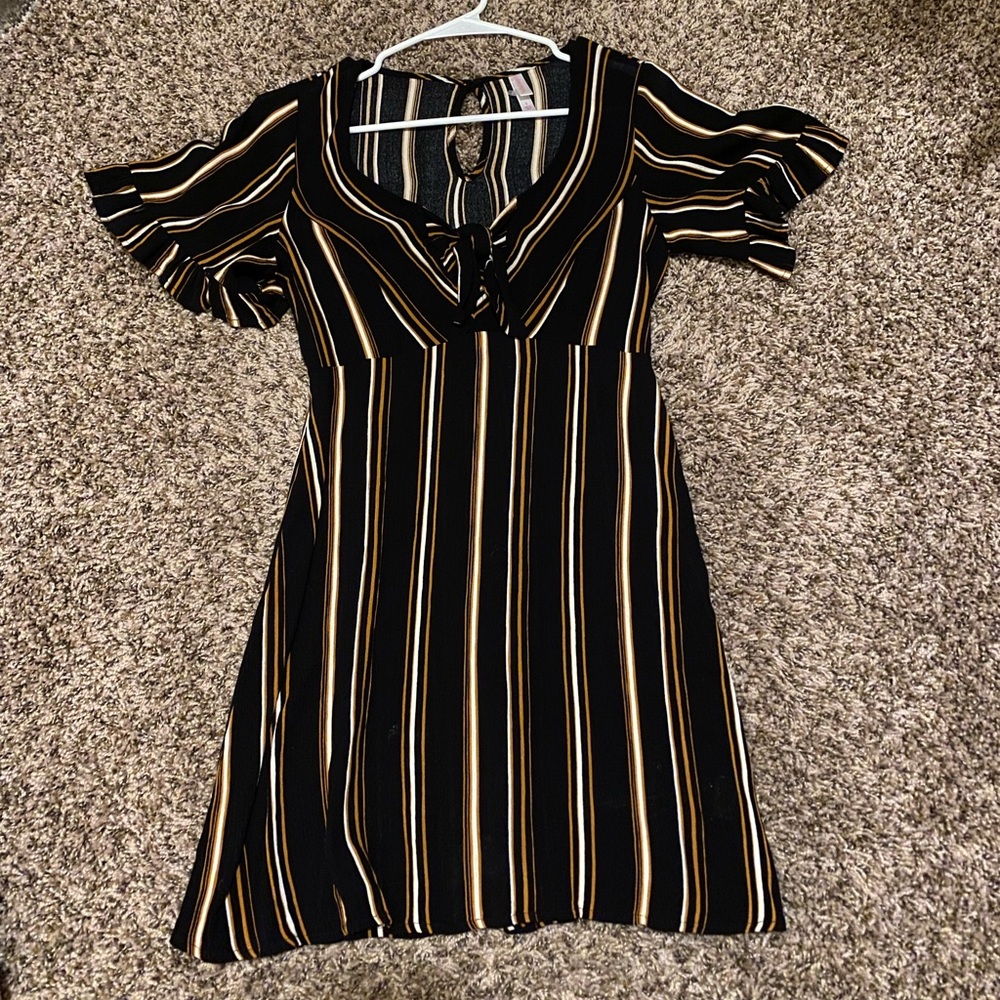SMALL DRESS